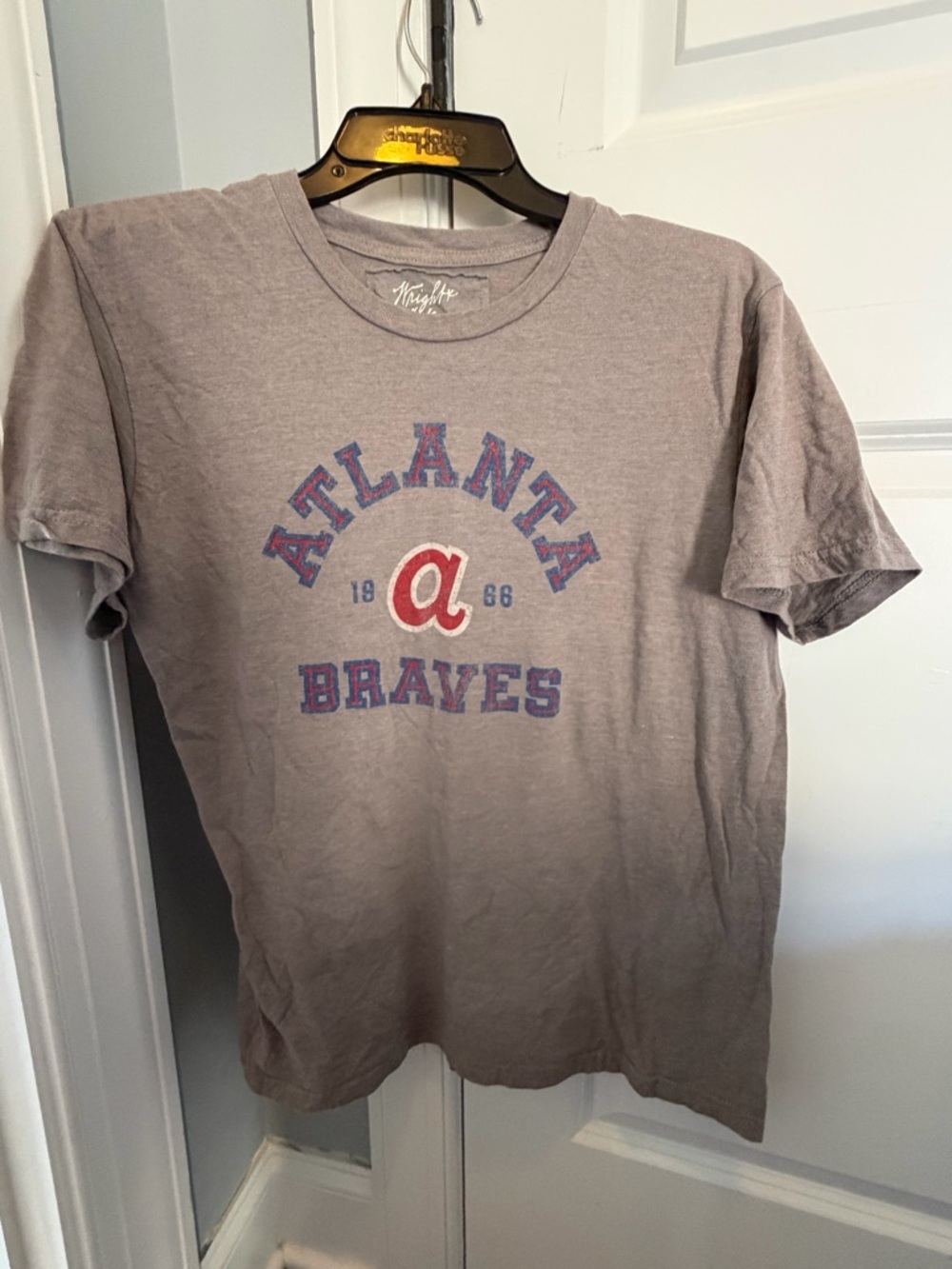Wright & Ditson Gray Atlanta Braves Short Sleeve Tee with Red & Blue Logo